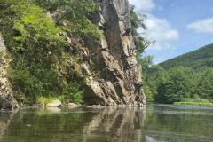 Canoë dans les gorges de la Sioule avec Sioule Loisirs à Menat