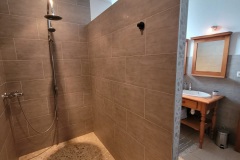 Salle d'eau et douche à l'italienne